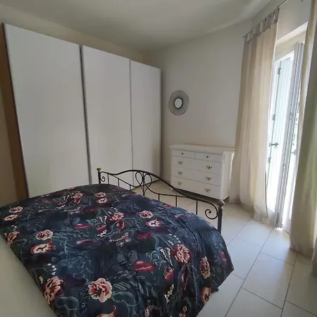 Bilocale Di Garda Apartment Peschiera del Garda