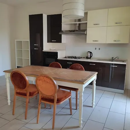Bilocale Di Garda Apartament Peschiera del Garda