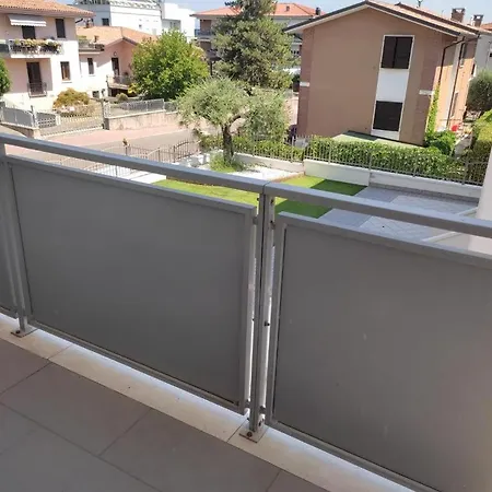 아파트 Bilocale Di Garda *